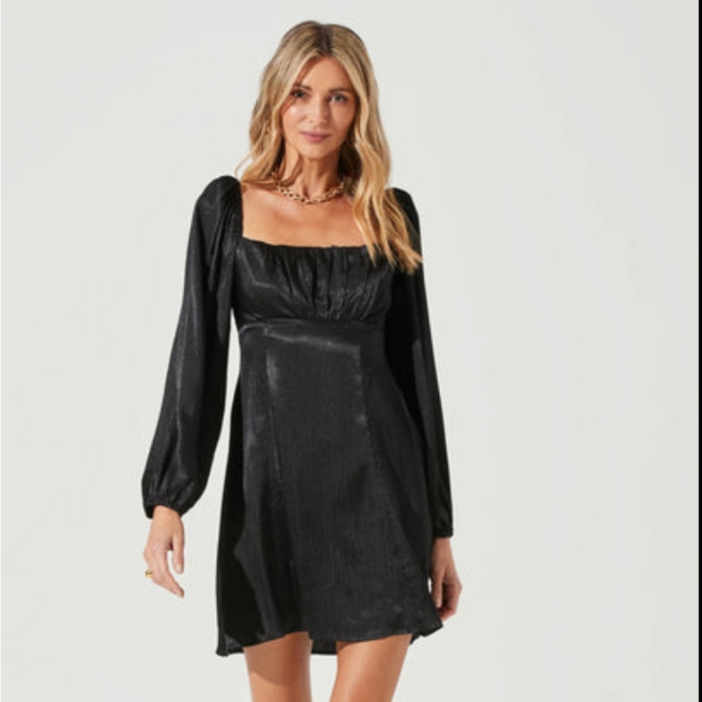 NWT ASTR The Label Black Dress (M)